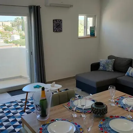 Estrelasdourada Limoeiro ألفور