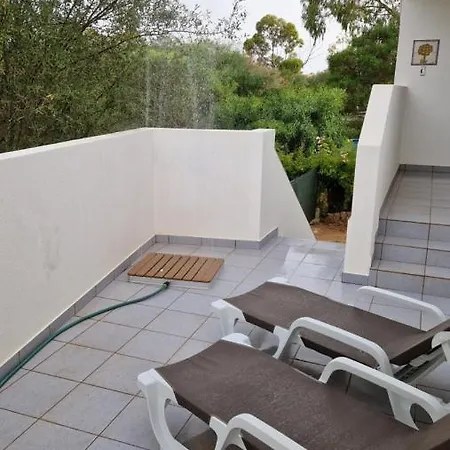 Estrelasdourada Limoeiro Apartment