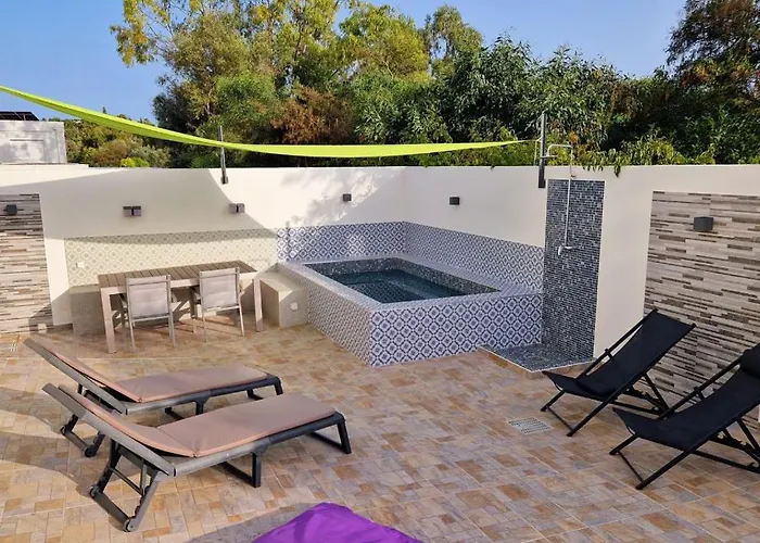 Estrelasdourada Limoeiro דירה אלבור